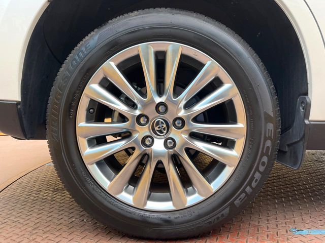 TOYOTA HARRIER 2WD 2019