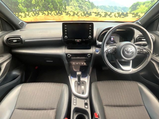 TOYOTA YARIS CROSS HYBRID 2023