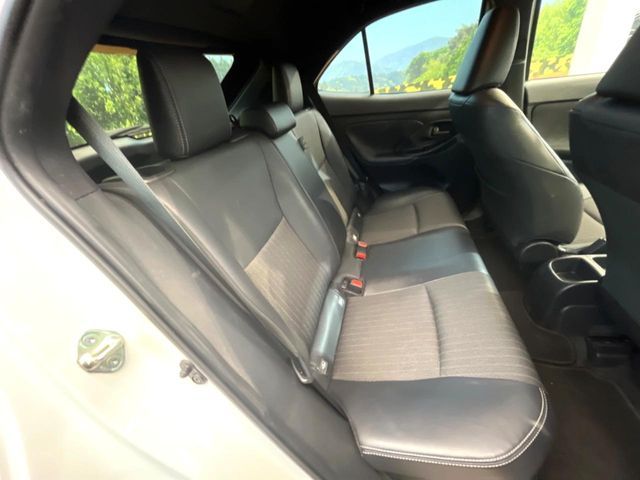 TOYOTA YARIS CROSS HYBRID 2023