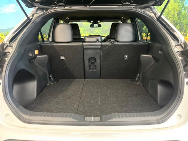 TOYOTA YARIS CROSS HYBRID 2023