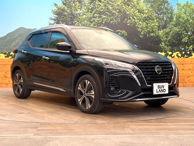 NISSAN KICKS 2022