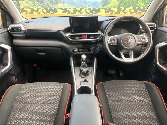 TOYOTA RAIZE HYBRID 2022