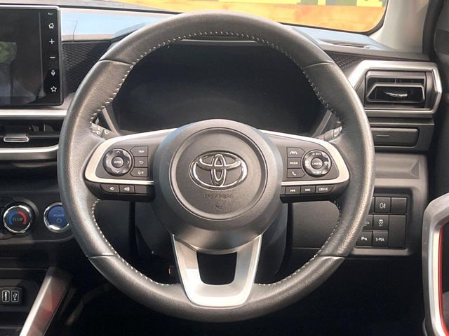 TOYOTA RAIZE HYBRID 2022