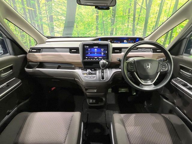 HONDA FREED 2023