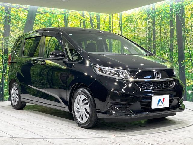 HONDA FREED 2023