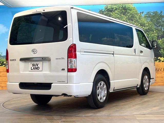 TOYOTA HIACE van 2WD 2025
