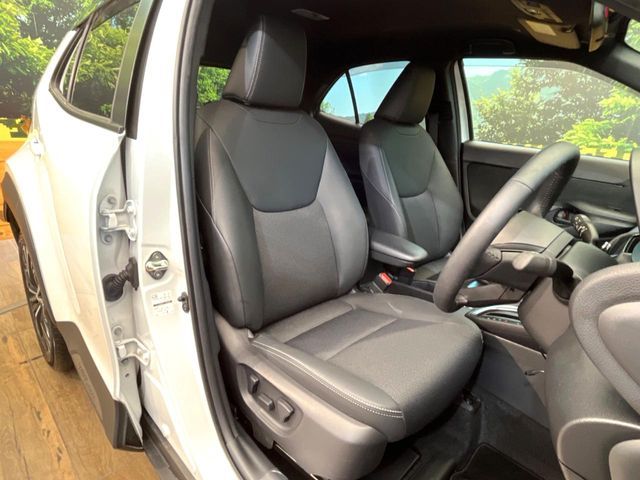 TOYOTA YARIS CROSS HYBRID 2024