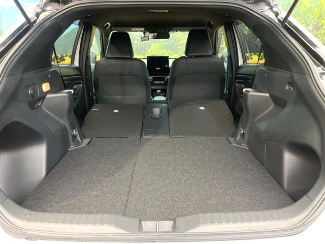 TOYOTA YARIS CROSS HYBRID 2024