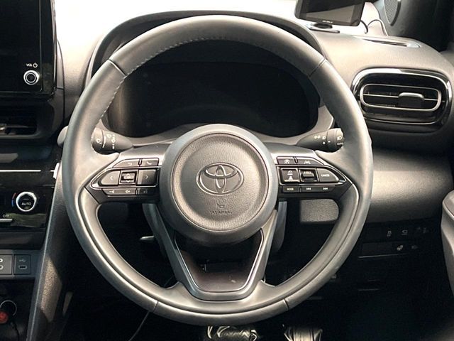TOYOTA YARIS CROSS HYBRID 2024