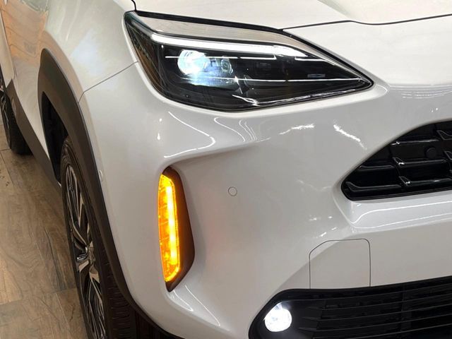 TOYOTA YARIS CROSS HYBRID 2024