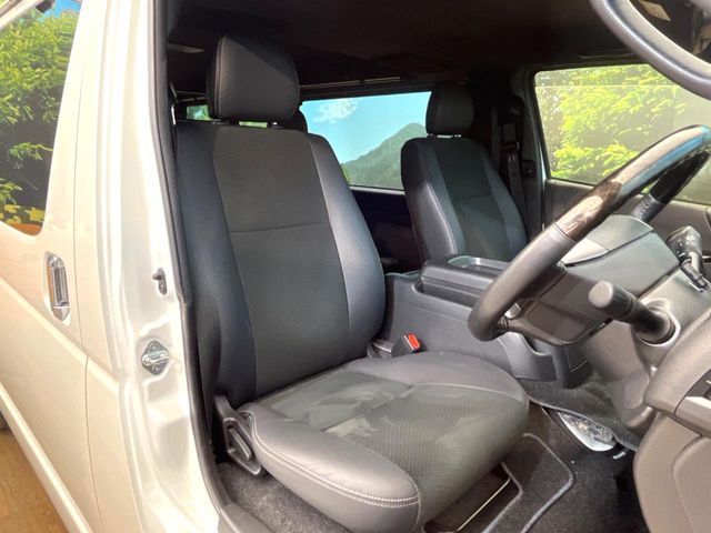 TOYOTA HIACE van 2WD 2024