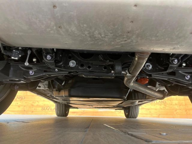 TOYOTA HARRIER HYBRID 2023