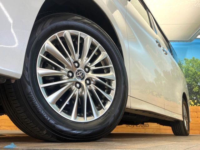 TOYOTA VELLFIRE  HYBRID 4WD 2019