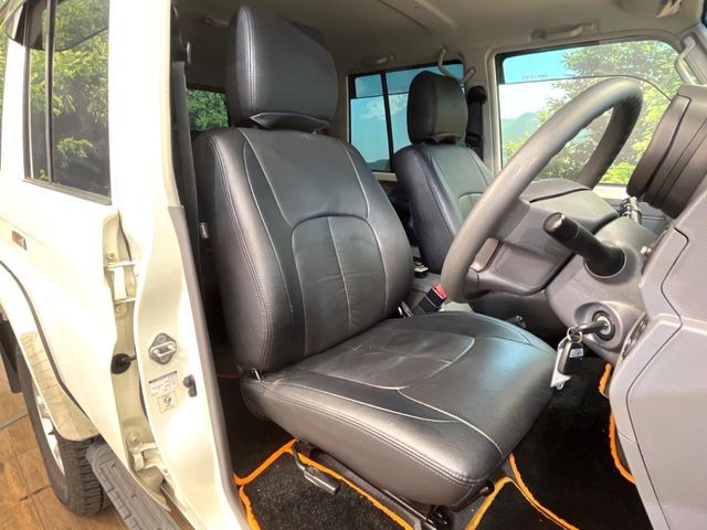 TOYOTA LANDCRUISER van 2015