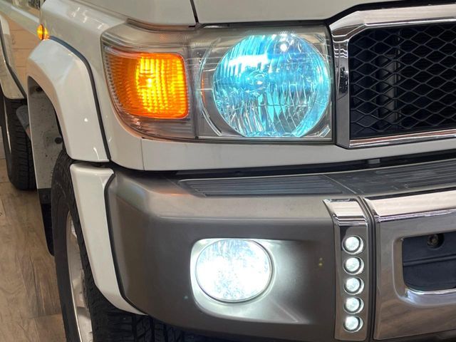 TOYOTA LANDCRUISER van 2015