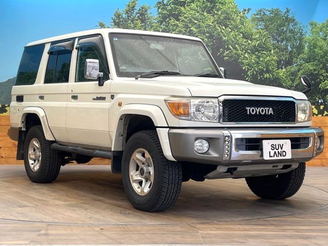 TOYOTA LANDCRUISER van 2015