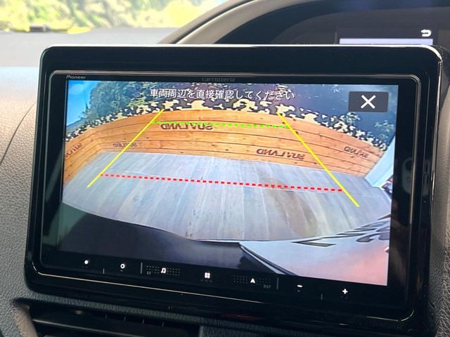 TOYOTA VOXY HYBRID 2021