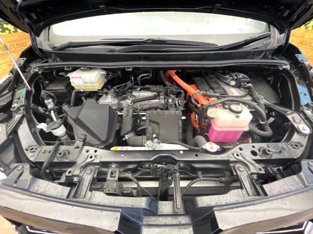 TOYOTA VOXY HYBRID 2021