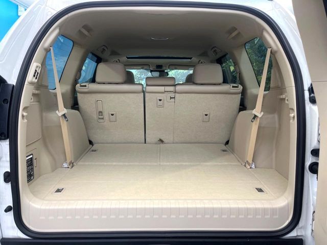 TOYOTA LANDCRUISER PRADO 2023