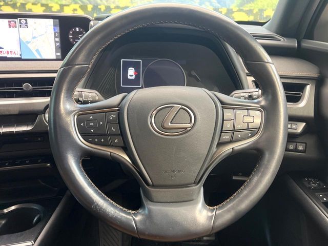 TOYOTA LEXUS UX250h 2020