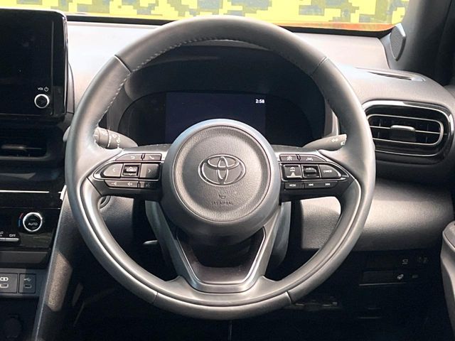 TOYOTA YARIS CROSS 2025