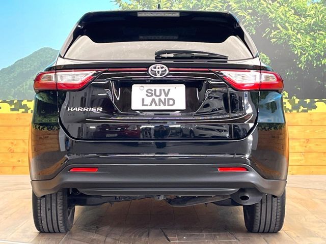 TOYOTA HARRIER 2WD 2017