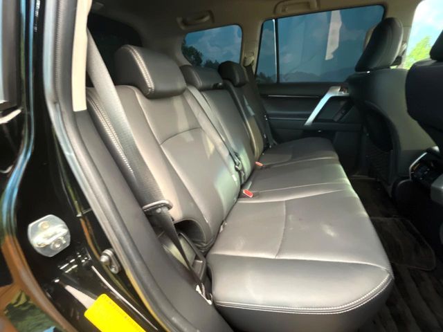 TOYOTA LANDCRUISER PRADO 2023