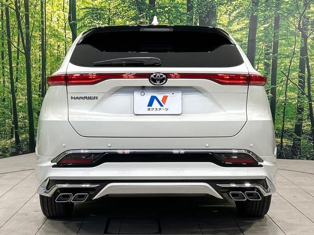 TOYOTA HARRIER 2WD 2022