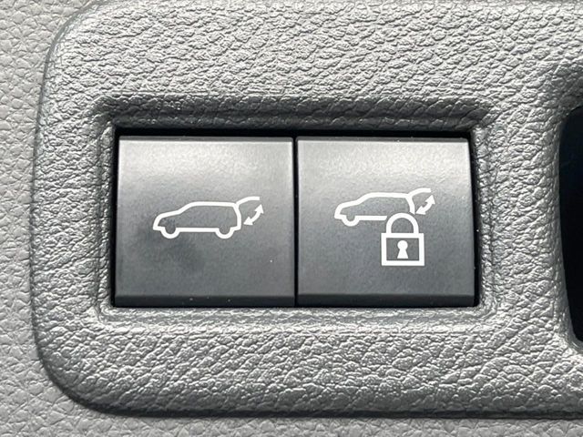 TOYOTA HARRIER HYBRID 2021