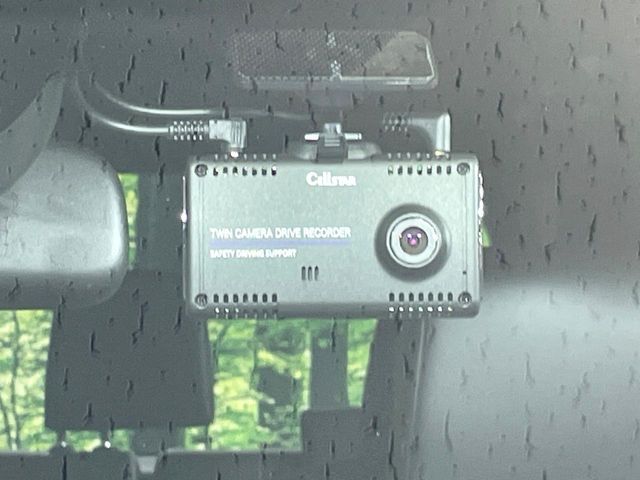 TOYOTA NOAH HYBRID 2022