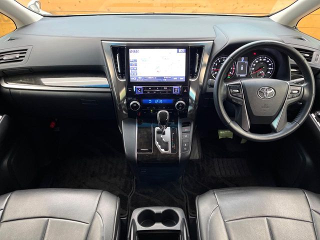 TOYOTA VELLFIRE 2017