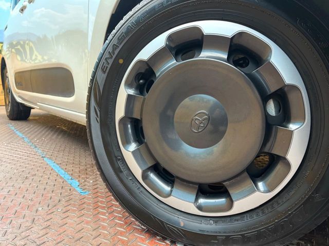 TOYOTA SIENTA HYBRID 2023