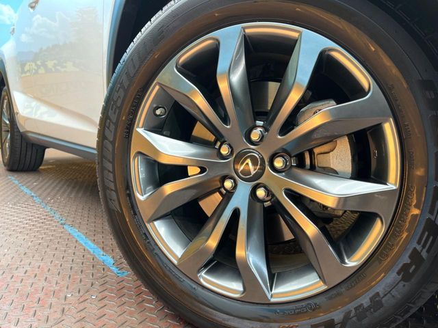 TOYOTA LEXUS NX300h 2019