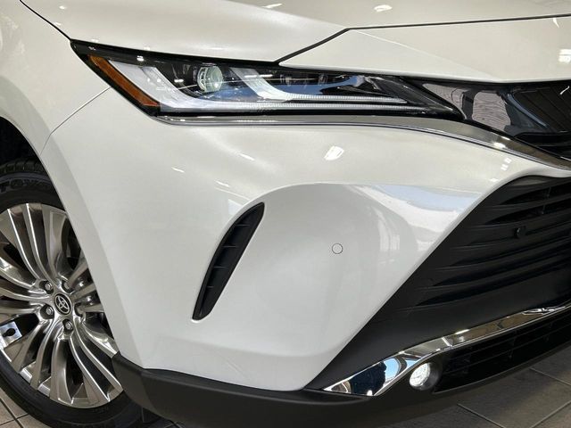 TOYOTA HARRIER HYBRID 2024