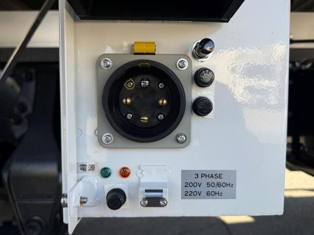 MITSUBISHI FUSOU FIGHTER 2025