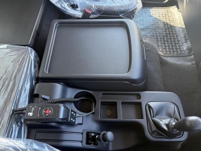 MITSUBISHI FUSOU FIGHTER 2025