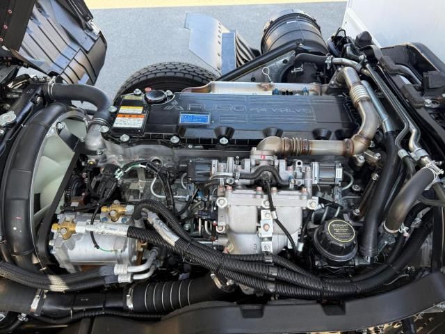 MITSUBISHI FUSOU FIGHTER 2025