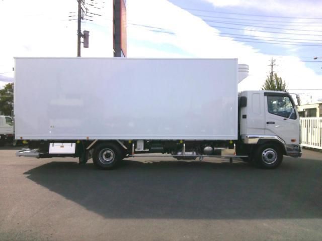 MITSUBISHI FUSOU FIGHTER 2025