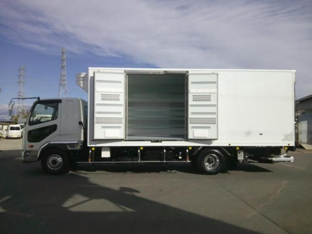 MITSUBISHI FUSOU FIGHTER 2025