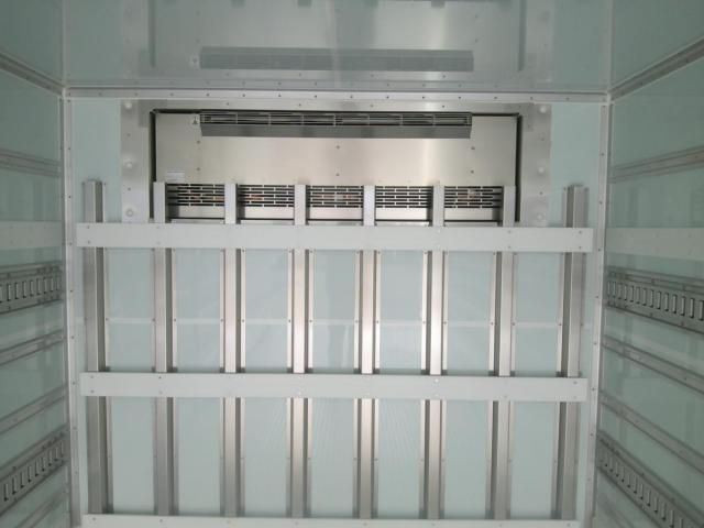 MITSUBISHI FUSOU FIGHTER 2025