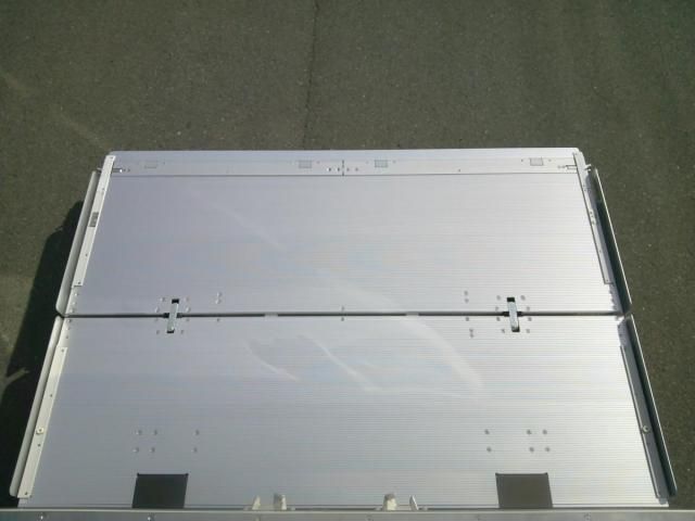 MITSUBISHI FUSOU FIGHTER 2025