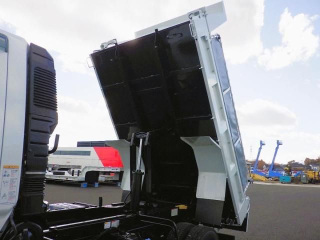 MITSUBISHI FUSOU FIGHTER 2020