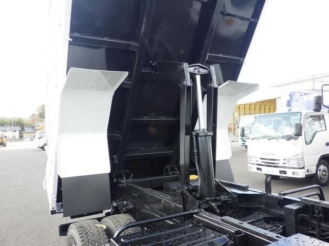 MITSUBISHI FUSOU FIGHTER 2020