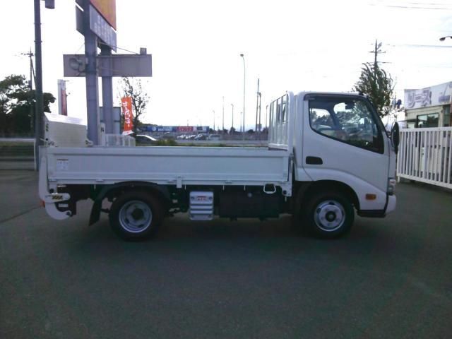 HINO DUTRO 2020