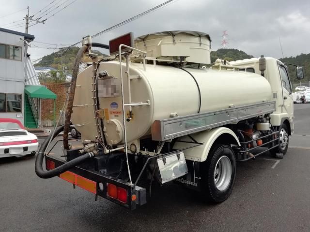 MITSUBISHI FUSOU FIGHTER 2010