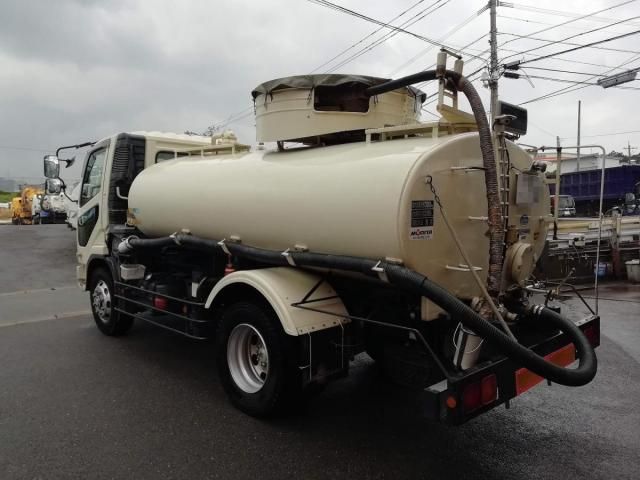 MITSUBISHI FUSOU FIGHTER 2010