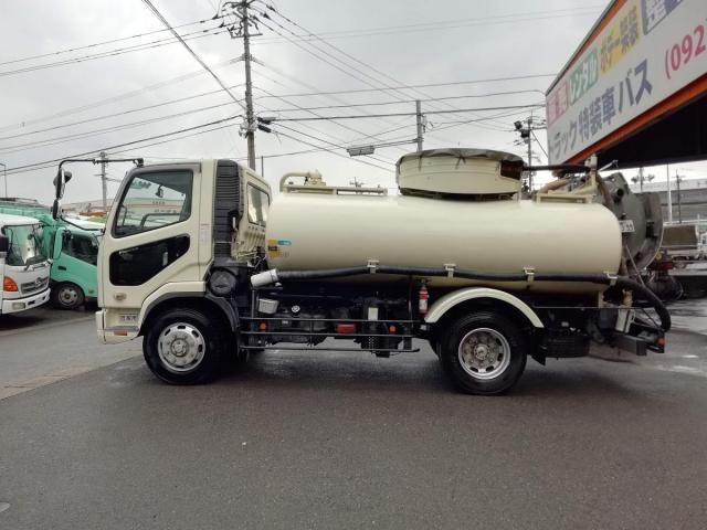 MITSUBISHI FUSOU FIGHTER 2010