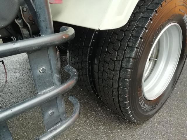 MITSUBISHI FUSOU FIGHTER 2010