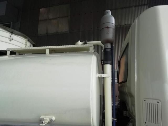 MITSUBISHI FUSOU FIGHTER 2010