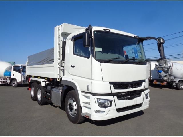 MITSUBISHI FUSOU SUPER GREAT 2023